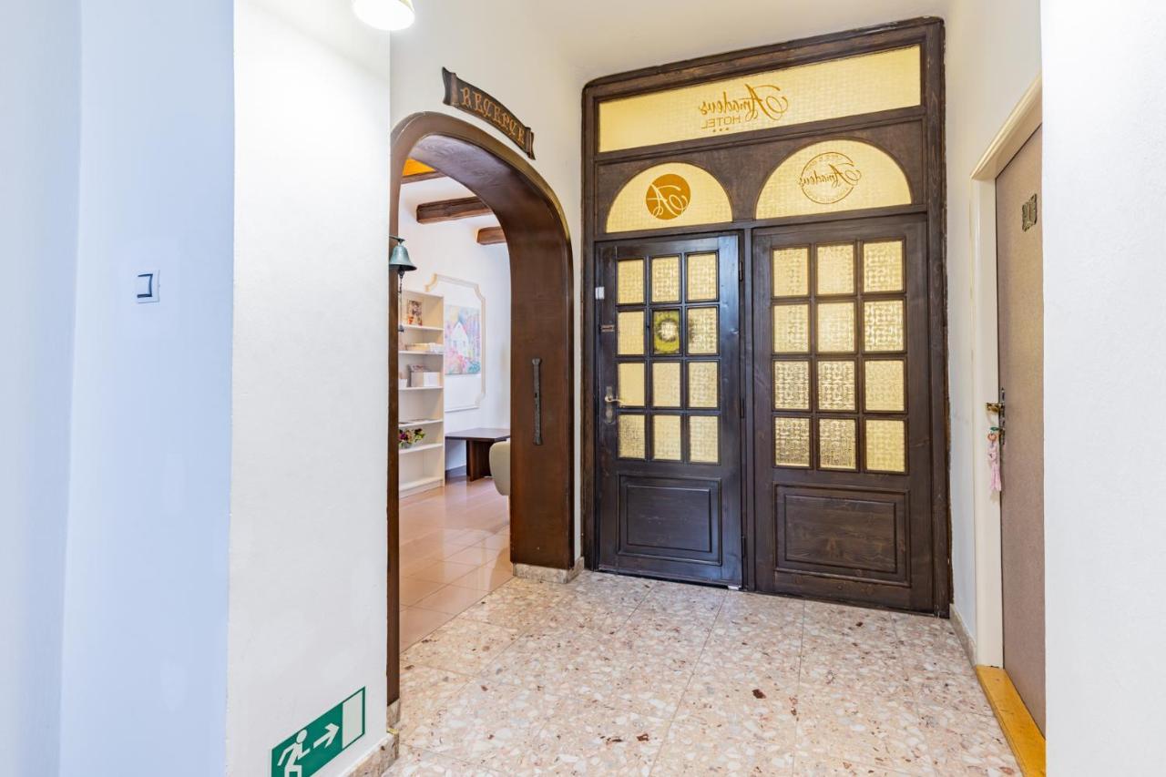 Hotel Amadeus Τσέσκε Μπουντεγιόβιτσε Εξωτερικό φωτογραφία