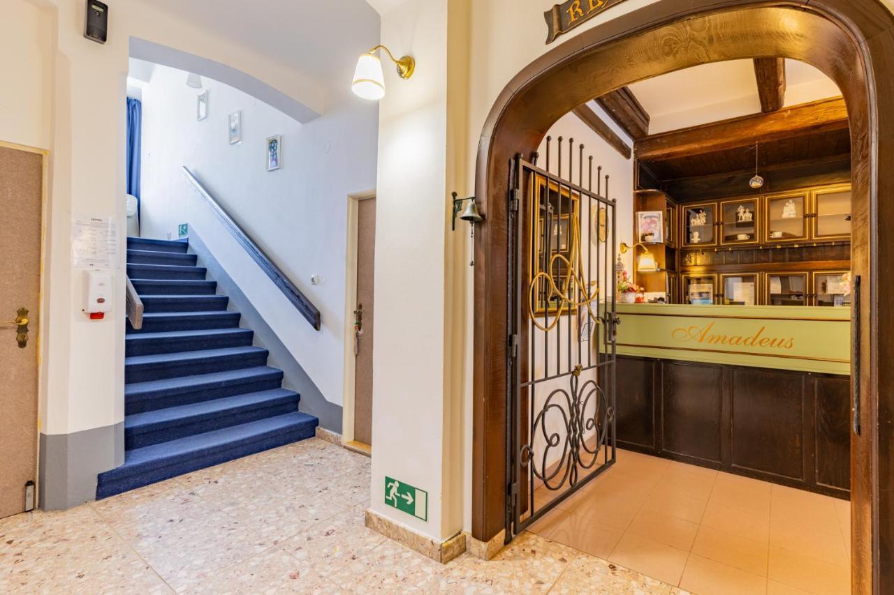 Hotel Amadeus Τσέσκε Μπουντεγιόβιτσε Εξωτερικό φωτογραφία